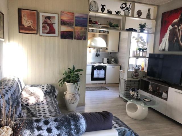 Appartamento con vista e camino Serretto Esterno foto